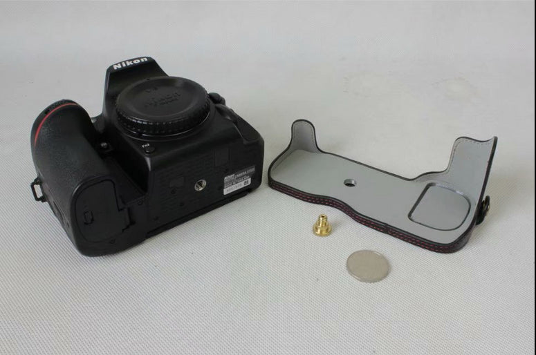 Half Camera PU Leather Protective Pouch for Nikon D7500 Digital SLR Camera - Black