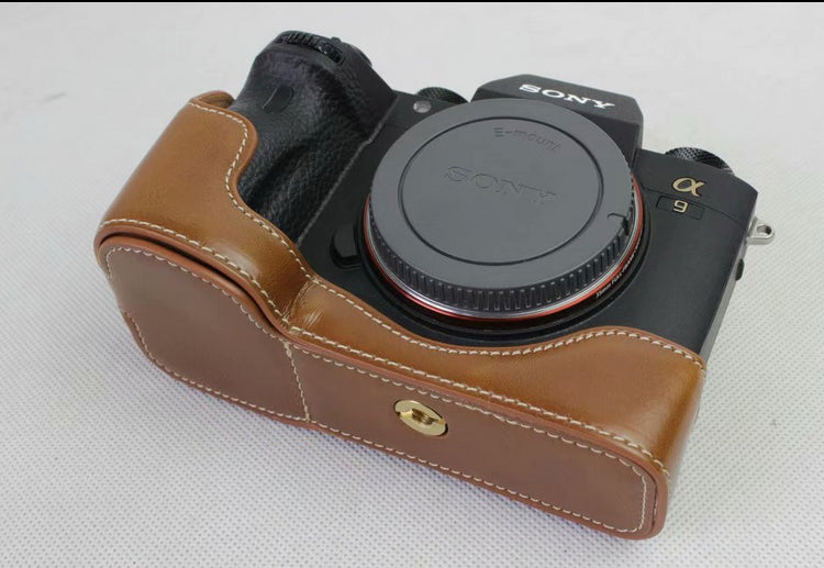 Half Camera PU Leather Protective Shell for Sony ILCE-9 / A9 / A7RM3 A7RIII - Brown