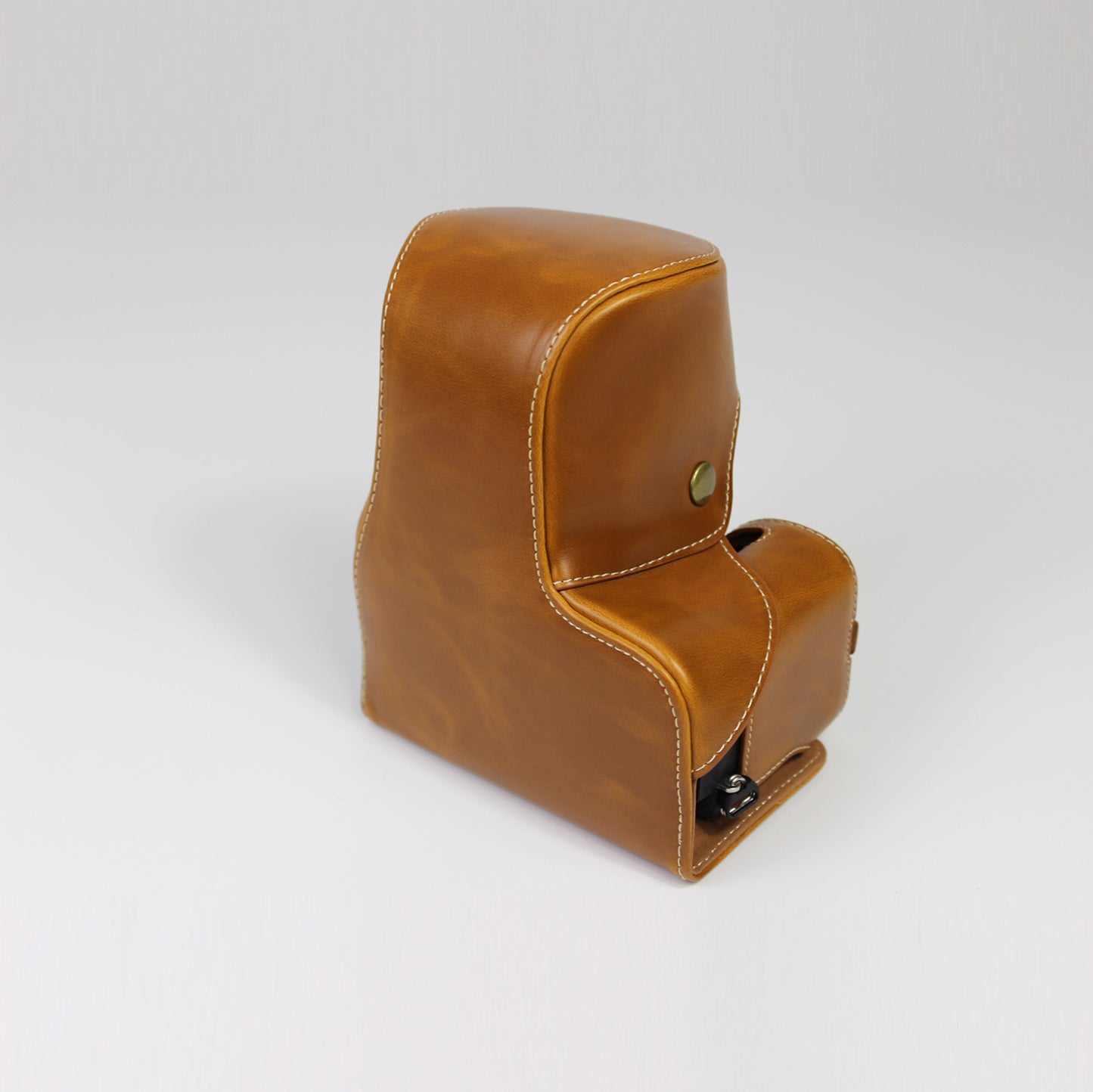 PU Leather Camera Case Bag with Shoulder Strap Lens Storage Cover for Sony Alpha A6600 - Brown