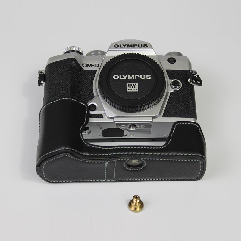 Genuine Leather Half Bottom Camera Protective Case Bag for for Olympus E-M5 Mark III - Black