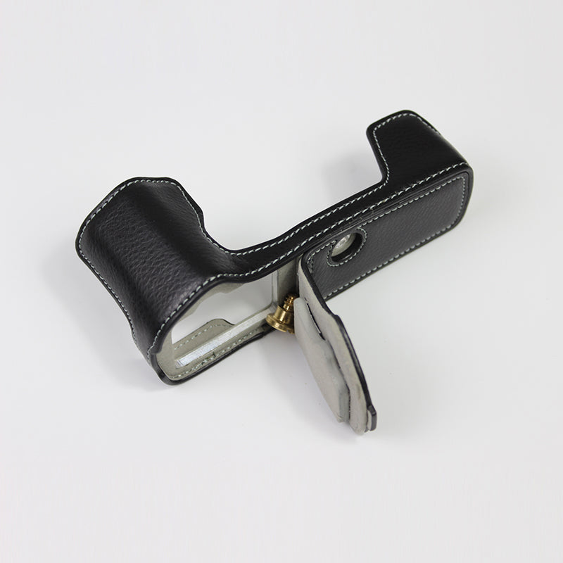 Genuine Leather Half Bottom Camera Protective Case Bag for for Olympus E-M5 Mark III - Black