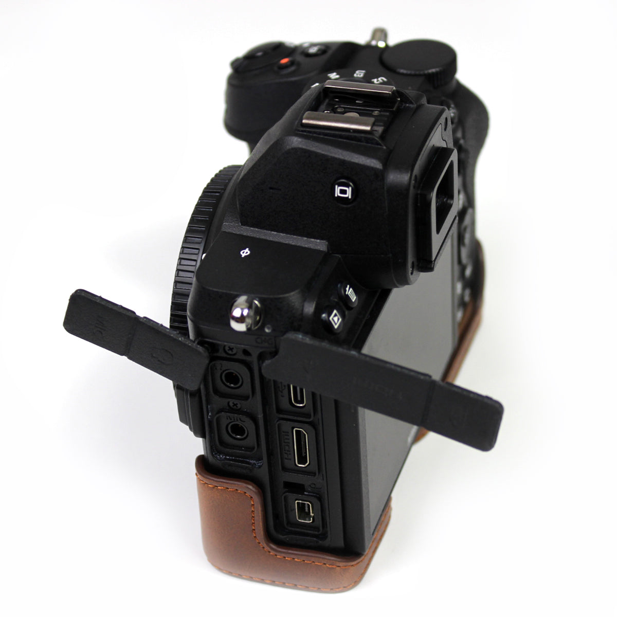 PU Leather Camera Protection Bottom Case Bag Half Body Cover with Battery Opening for Nikon Z5/Z6/Z7/Z6II/Z62/Z7II/Z72 - Coffee