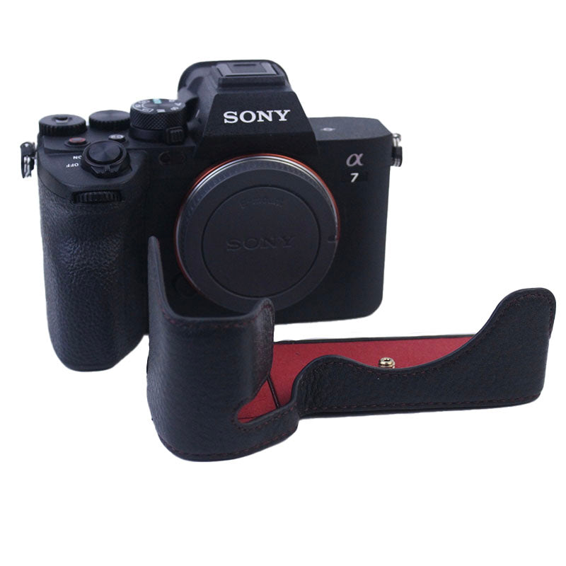 Uniqkart for Sony A7M4 / A1 / A7S III / A7S3 / A7R5 Shockproof Camera Cover Genuine Leather Camera Bottom Case Protective Sleeve - Black