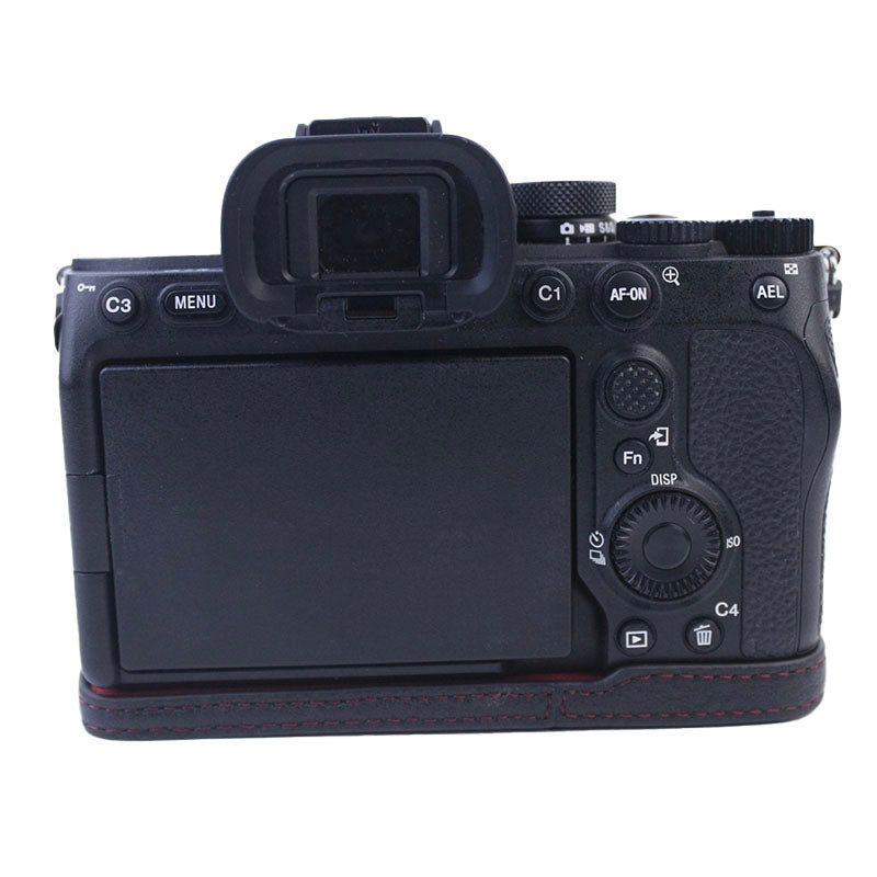 Uniqkart for Sony A7M4 / A1 / A7S III / A7S3 / A7R5 Shockproof Camera Cover Genuine Leather Camera Bottom Case Protective Sleeve - Black