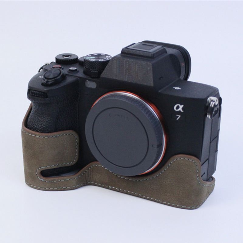 Uniqkart for Sony A7M4 / A1 / A7S III / A7S3 / A7R5 Shockproof Camera Cover Genuine Leather Camera Bottom Case Protective Sleeve - Grey