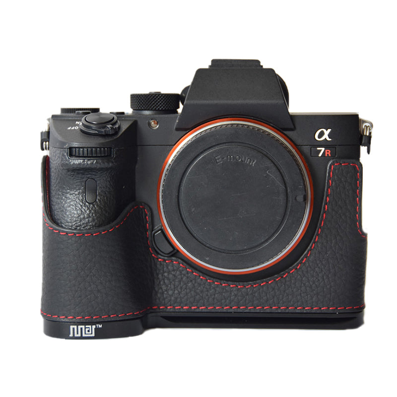 Uniqkart for Sony A7M3/A9/A73/A7R3 Genuine Leather Camera Bottom