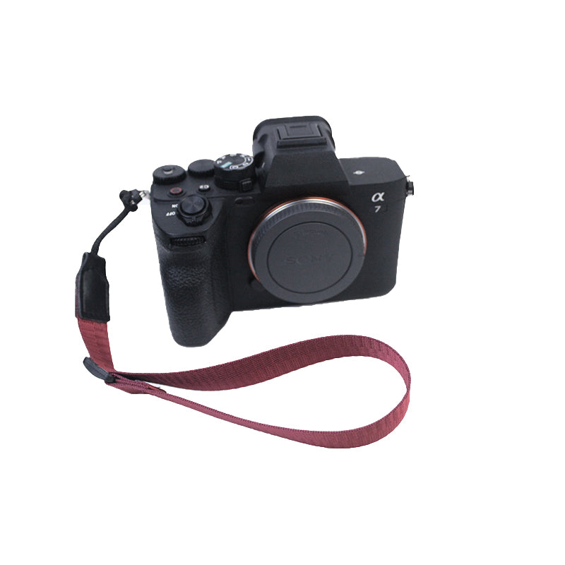 Uniqkart for Sony A7R III/A7M4/Fujifilm X-T30/X-T4/X-S10/X-T200 Non-slip Adjustable DSLR Camera Nylon Wrist Strap Hand Grip - Red