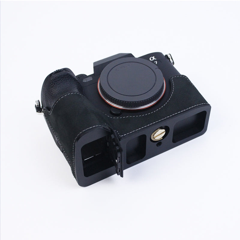 Uniqkart for Sony A7M4/A7S3/A1 Convenient Detachable Camera Bottom Case Protective Half Body Cover Holder - Black