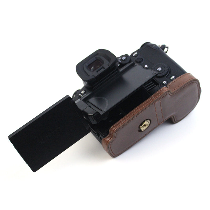 Uniqkart for Panasonic LUMIX GH6/DC-GH6GK Fashionable PU Leather Camera Bottom Case Battery Opening Design Protective Half Body Cover - Coffee