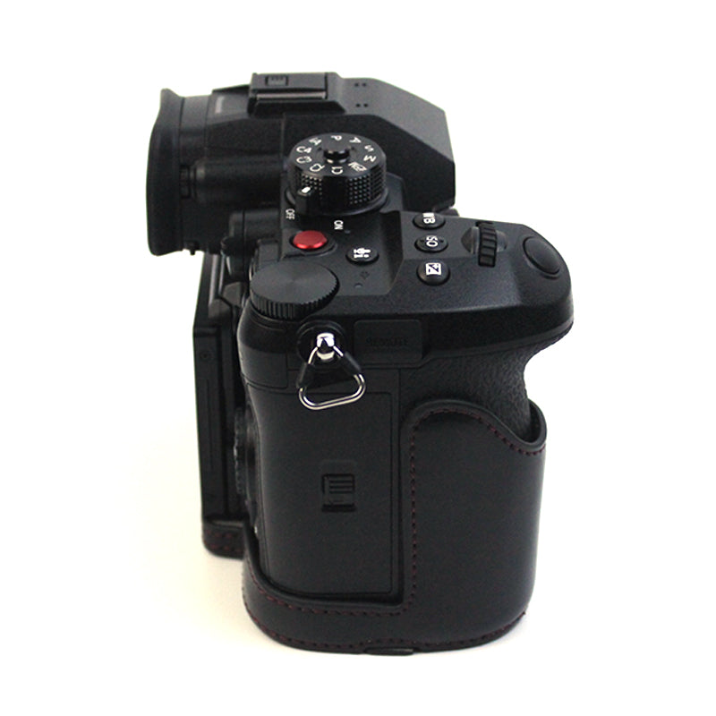 Uniqkart for Panasonic LUMIX GH6/DC-GH6GK Fashionable PU Leather Camera Bottom Case Battery Opening Design Protective Half Body Cover - Black