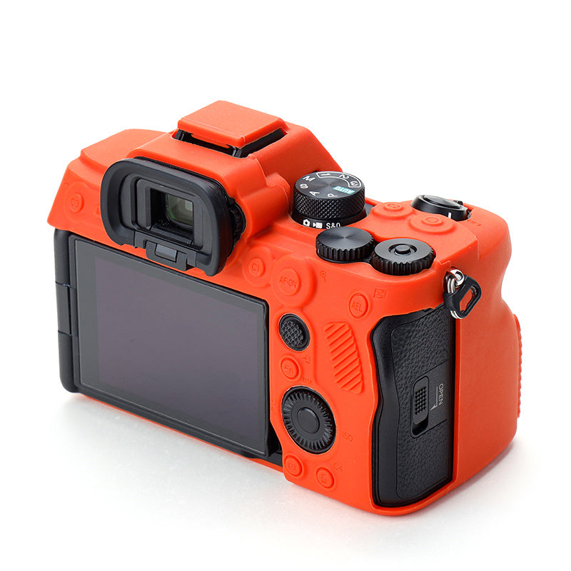 Uniqkart for Sony A7IV/A74/A7M4 Silicone Camera Sleeve Case Anti-slip Anti-dust SLR Camera Body Protective Cover - Orange