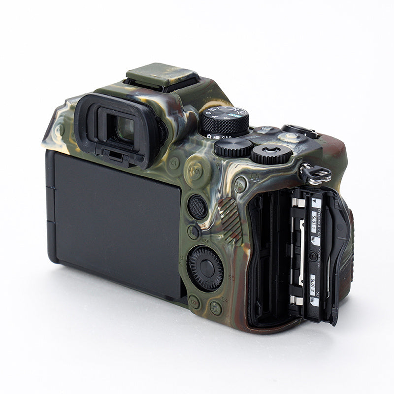Uniqkart for Sony A7IV/A74/A7M4 Silicone Camera Sleeve Case Anti-slip Anti-dust SLR Camera Body Protective Cover - Camouflage
