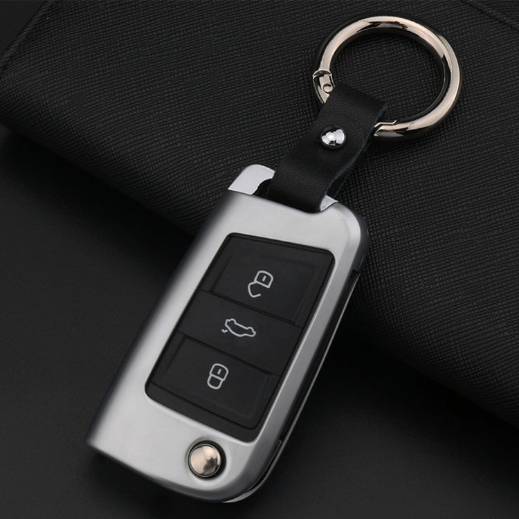 C Style Car Auto Buckle Key Shell Zinc Alloy Car Chain Shell Car Key Shell Case Key Ring for Volkswagen, Random Color Delivery