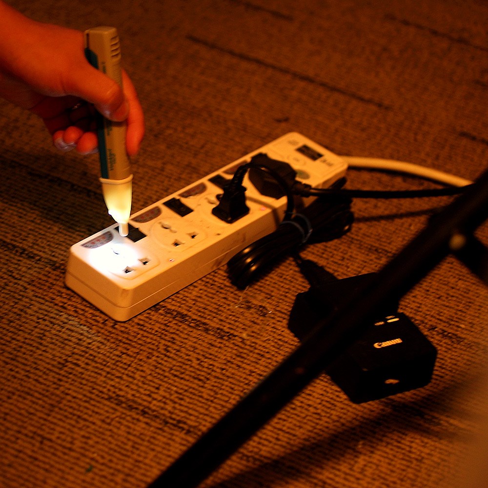 IAC-D AC Electric Voltage Tester Volt Alert Pen w/ LED Light 90-1000V - Gray / Blue