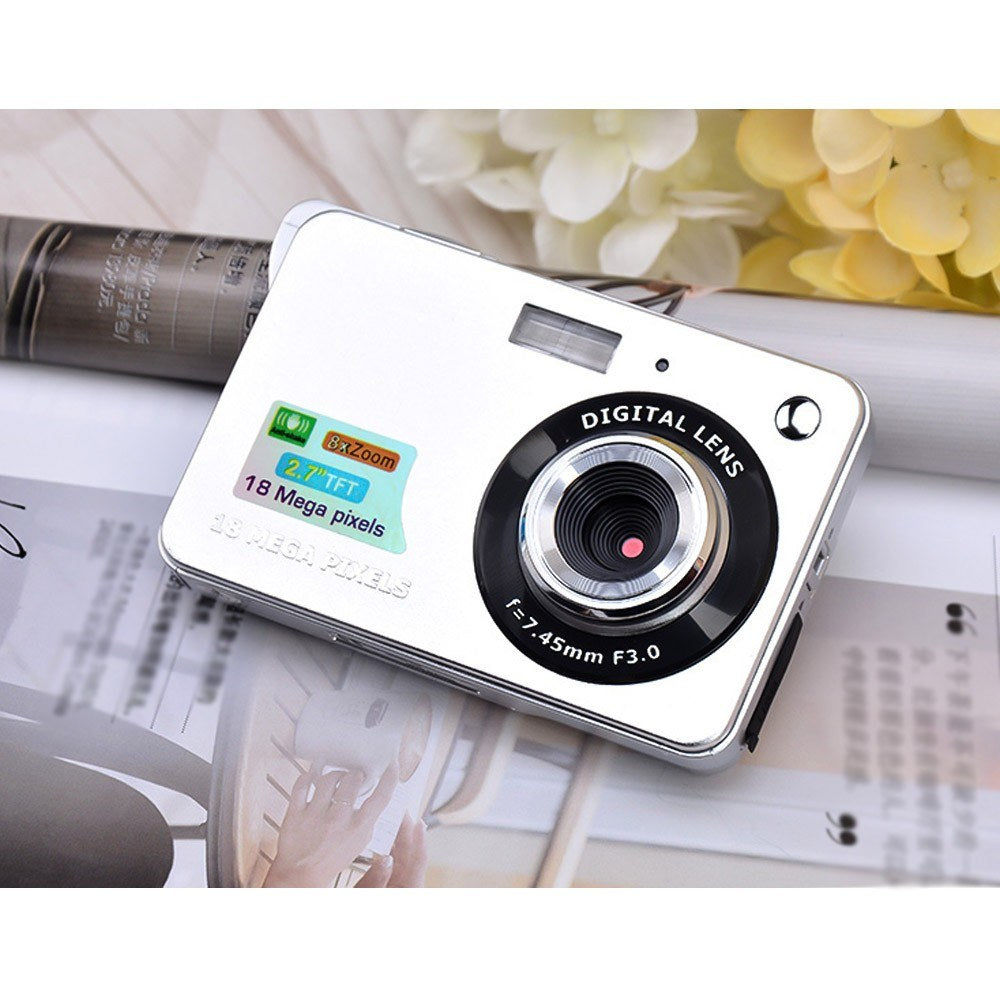Digital Camera Mini Pocket Camera 18MP 2.7 Inch LCD Screen 8x Zoom Smile Capture Anti-Shake with Battery - Silver