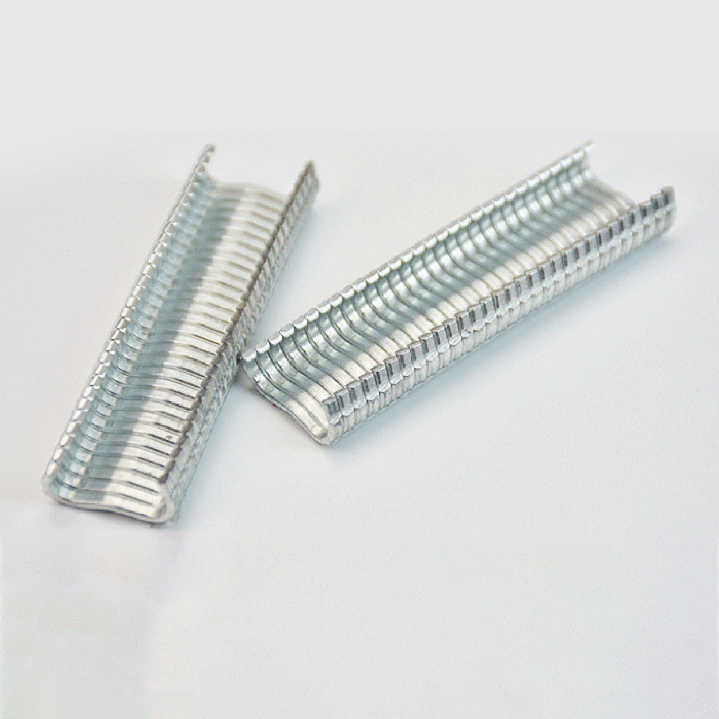 600PCS Stainless Steel Hog Rings M-shaped Ring Nail Perfect for Furniture Upholstery Animal Pet Cages - Hog Rings