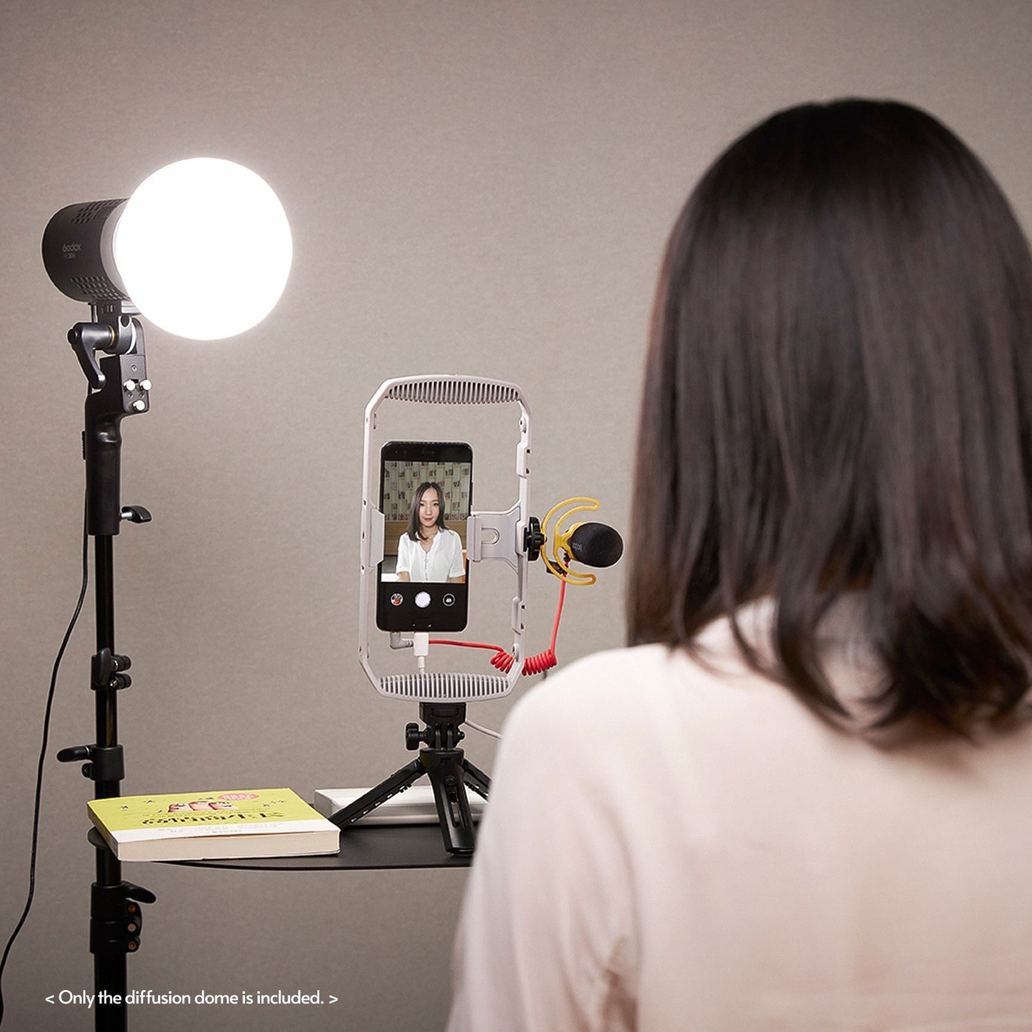 Uniqkart AK-R22 Detachable Silicone Diffuser Dome for V1 Series Flashes AD100PRO AD200PRO (with H200R) Studio Photography Portrait Live Streaming Portable Collapsible Light Modifier