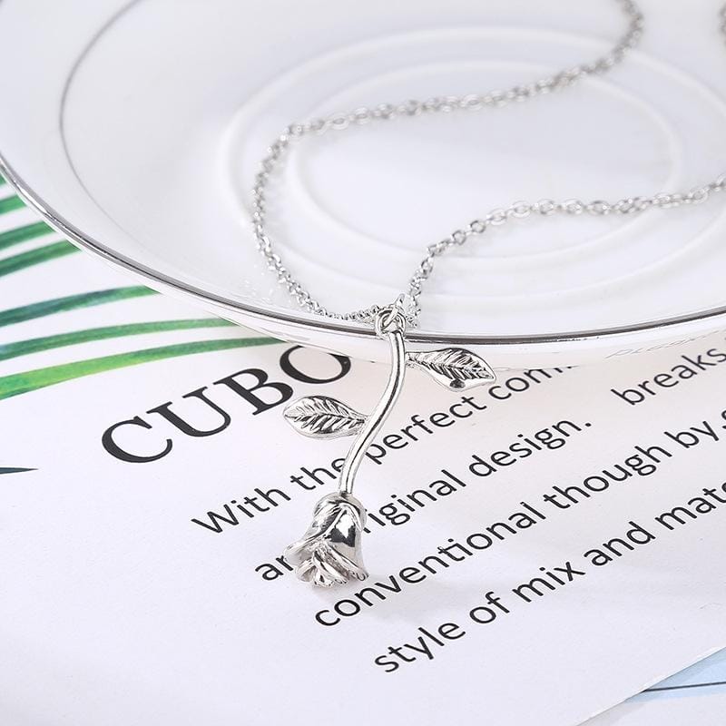 Rose Pendant Necklace Cute Flower Plant Clavicular Chain Jewelry Necklace (Rose Gold)