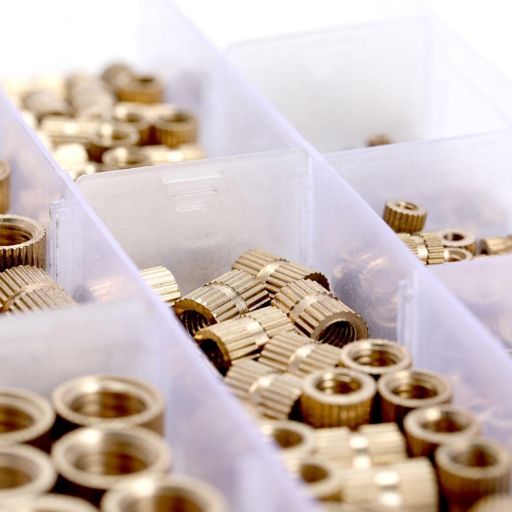 210Pcs Brass Nuts Cylinder Knurled Threaded Round Insert