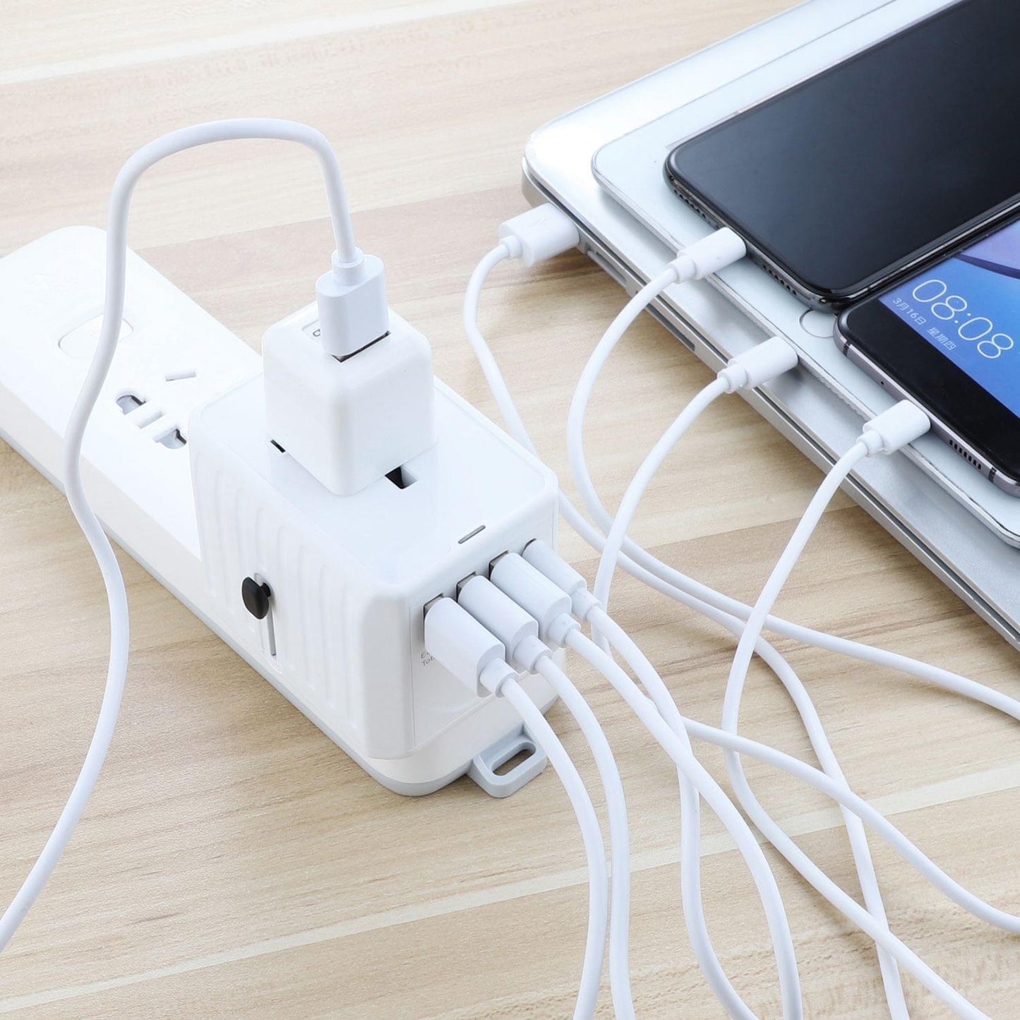 Universal Travel Adapter Auto Resetting Fuse Baby Safe - 4USB