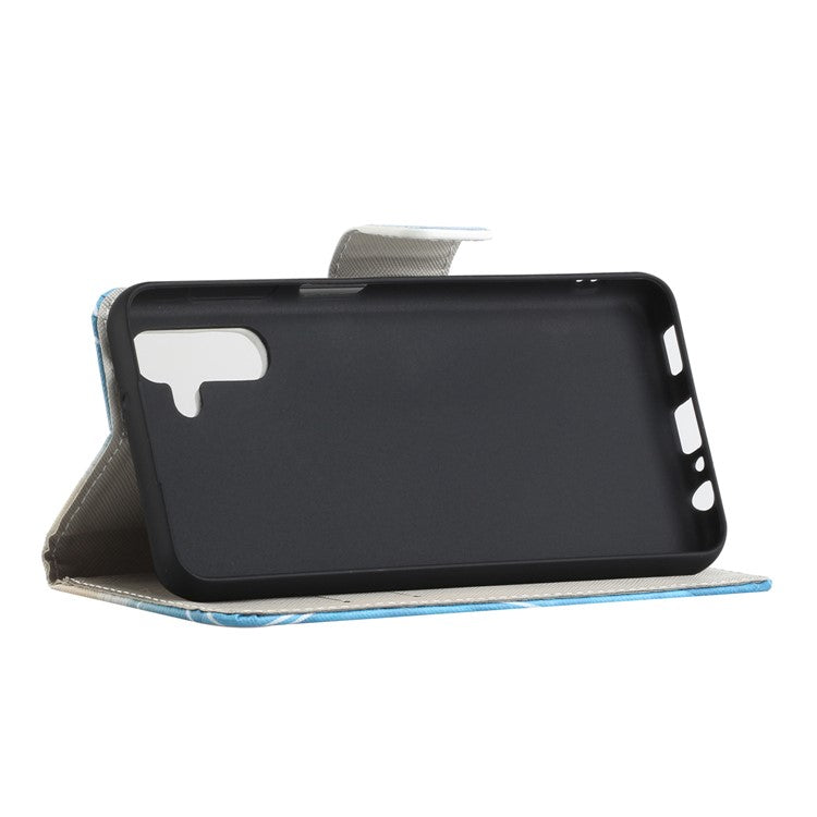 Pattern Printing Cross Texture PU Leather Phone Wallet Stand Case Protective Cover for Samsung Galaxy A13 5G / A04s 4G (164.7 x 76.7 x 9.1 mm) - Sparkling Butterflies