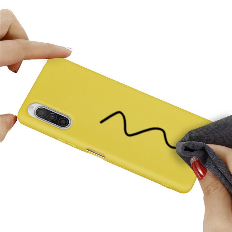 Liquid Silicone Phone Case for Sony Xperia 10 II - Yellow