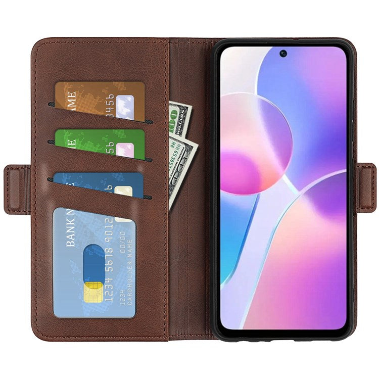 For Honor X40i 5G Shockproof Double Magnetic Clasp Phone Cover Anti-drop Textured PU Leather TPU Case with Wallet Stand - Brown