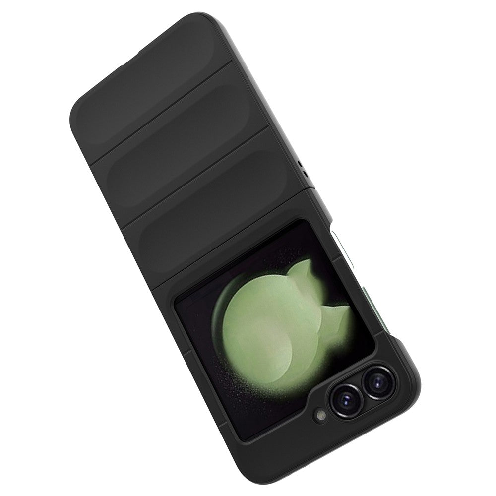 For Samsung Galaxy Z Flip7 FE 5G / Z Flip6 5G Case Rugged Back Hard PC Phone Cover - Black