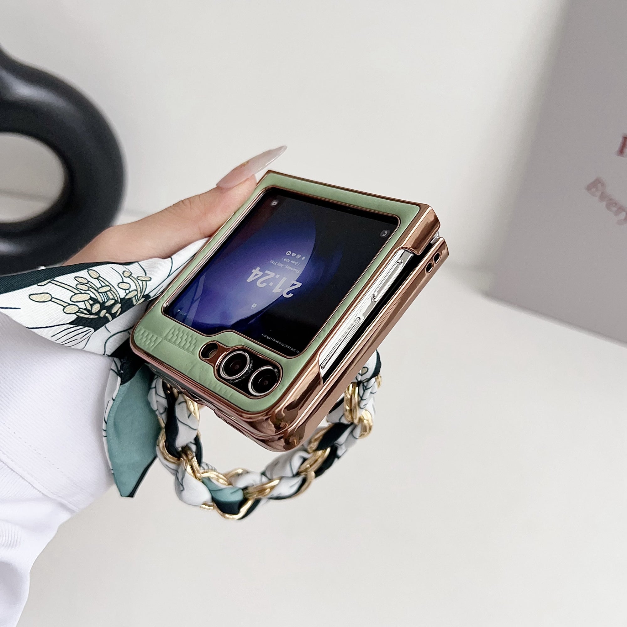 For Samsung Galaxy Z Flip6 5G Case Grid Texture Leather + PC Bracelet Phone Cover - Light Green
