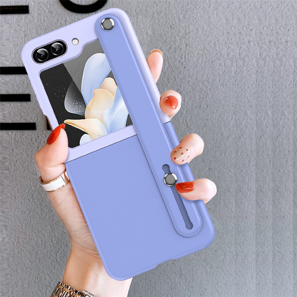 For Samsung Galaxy Z Flip7 FE 5G / Z Flip6 5G / Z Flip5 5G PU+PC Case Dual Color Hand Strap Kickstand Phone Cover - Sky Blue / Light Purple