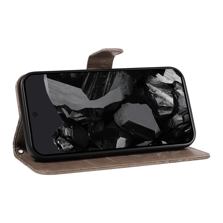 For Google Pixel 9 Pro / Pixel 9 Case Flip Stand PU Leather Phone Cover Swallowtail Butterfly - Grey