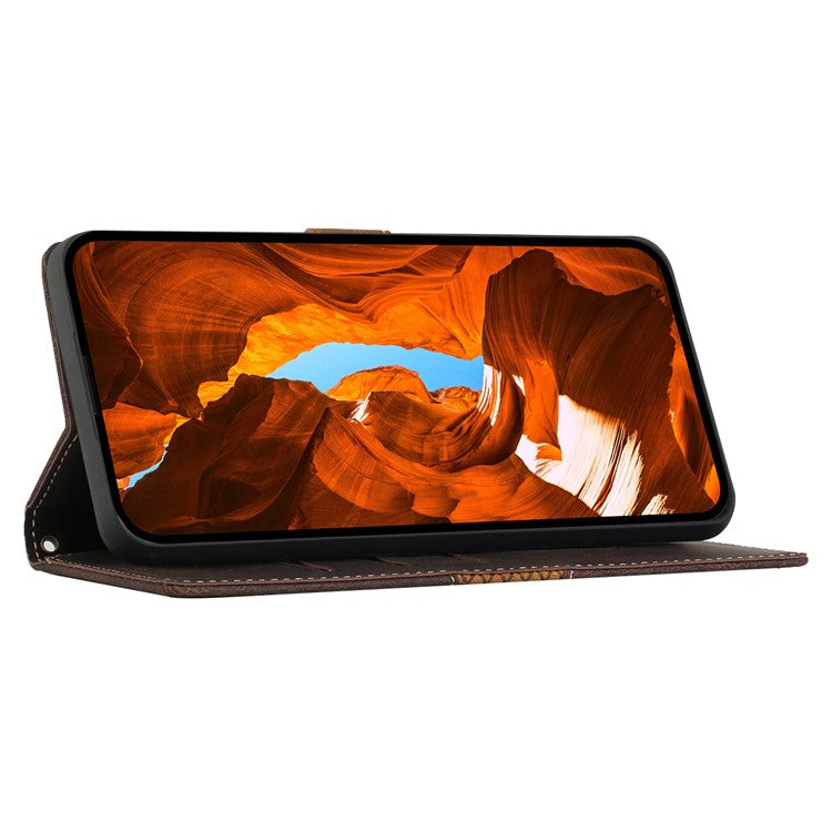 For Google Pixel 9 / 9 Pro Case Grid Splicing Wallet Card Slots PU Leather Phone Cover - Brown