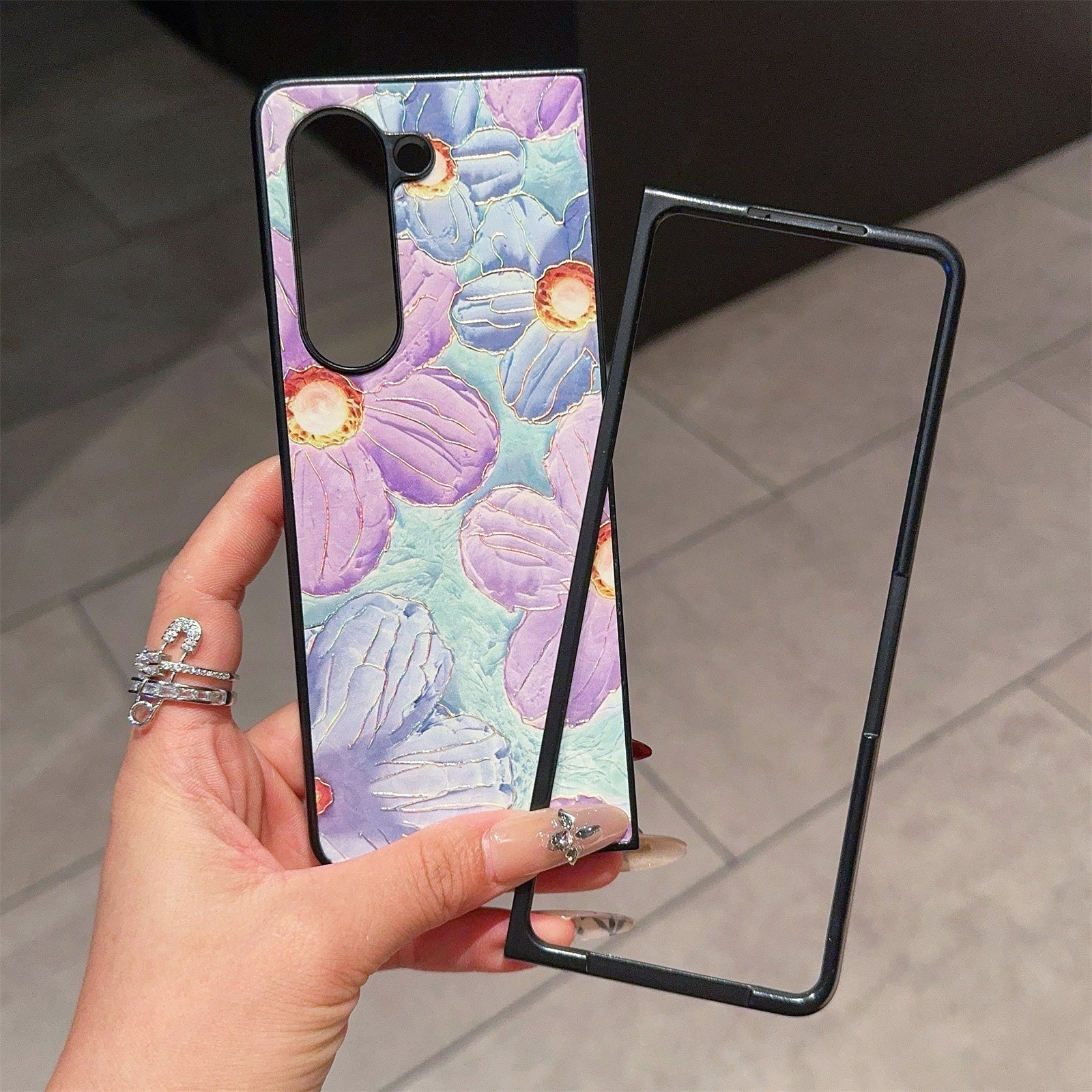 For Samsung Galaxy Z Fold6 5G Case Lacquered Pattern PU Leather PC Phone Cover - Blue Purple Flowers