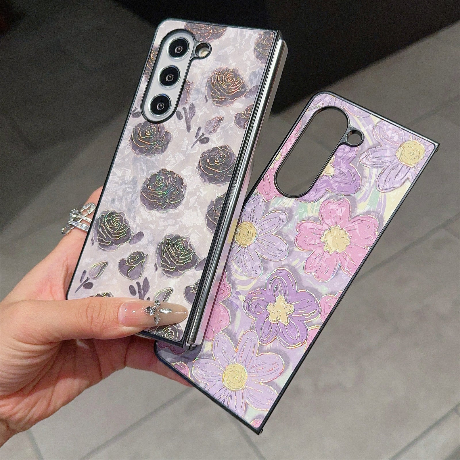 For Samsung Galaxy Z Fold6 5G Case Lacquered Pattern PU Leather PC Phone Cover - Retro Black Flowers