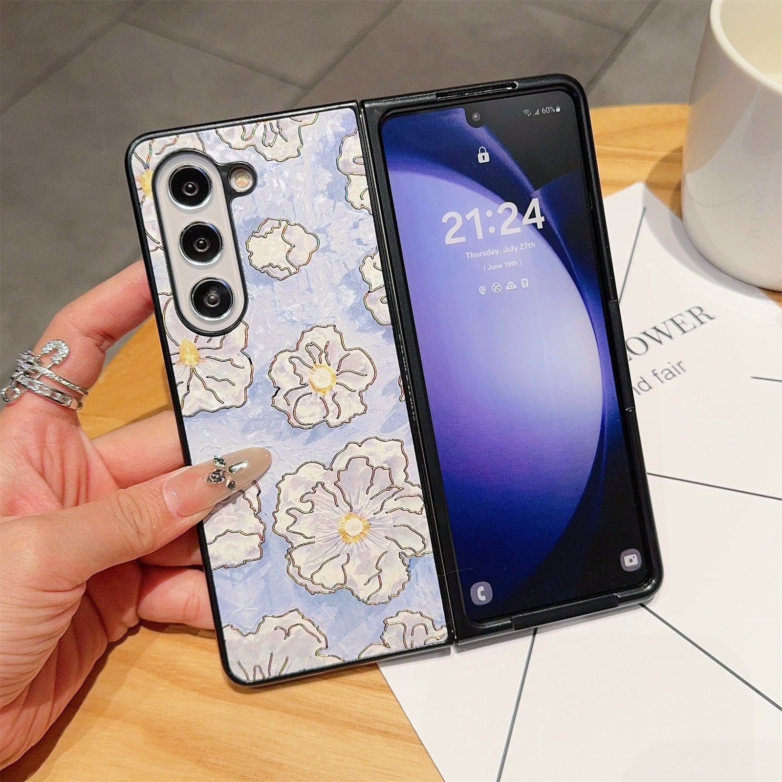 For Samsung Galaxy Z Fold6 5G Case Lacquered Pattern PU Leather PC Phone Cover - Flowers