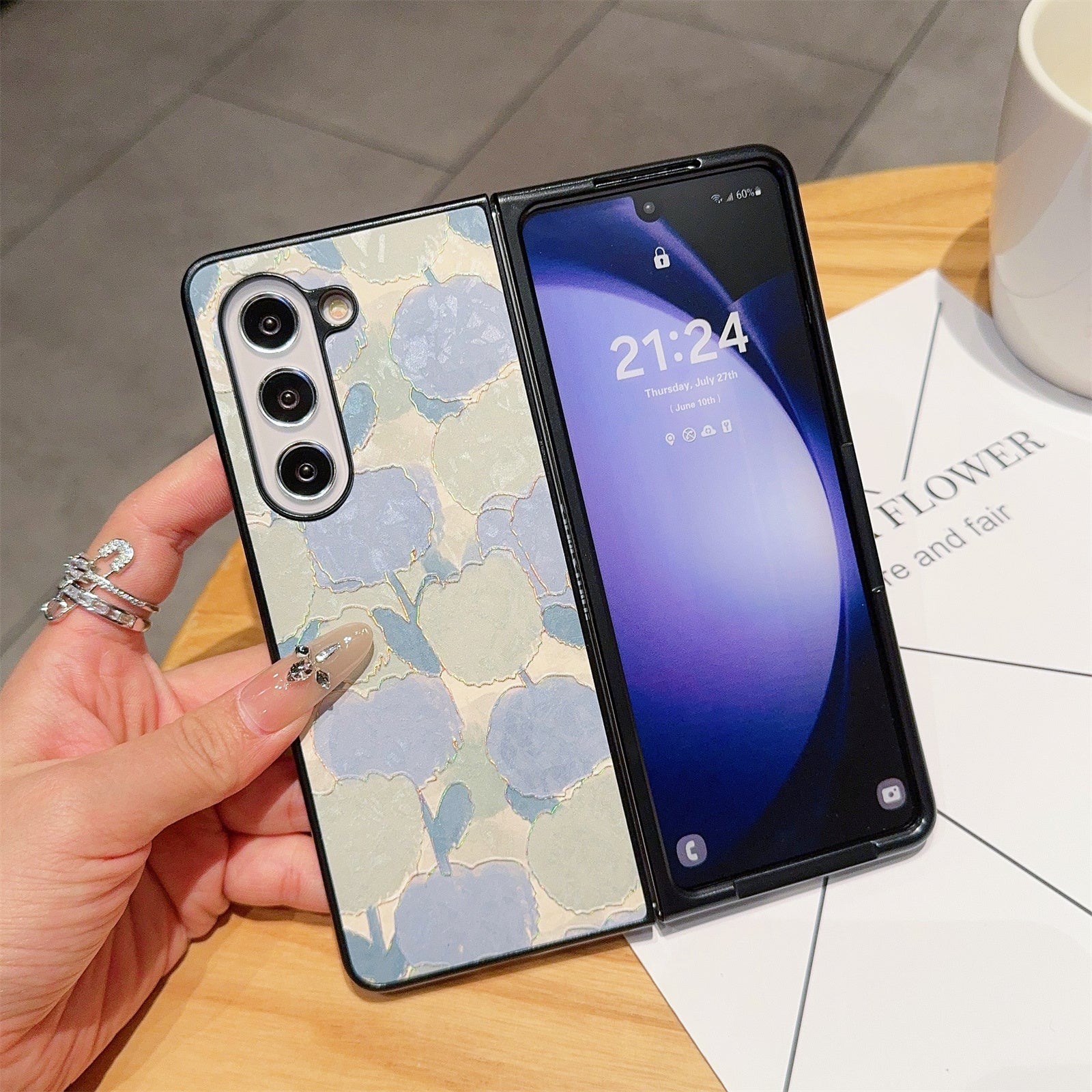 For Samsung Galaxy Z Fold6 5G Case Lacquered Pattern PU Leather PC Phone Cover - Tulips