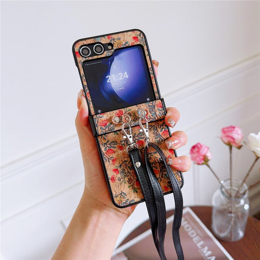 For Samsung Galaxy Z Flip7 FE 5G / Z Flip6 5G Floral Pattern PU Leather Coated PC Phone Cover with Crossbody Strap - Small Flower