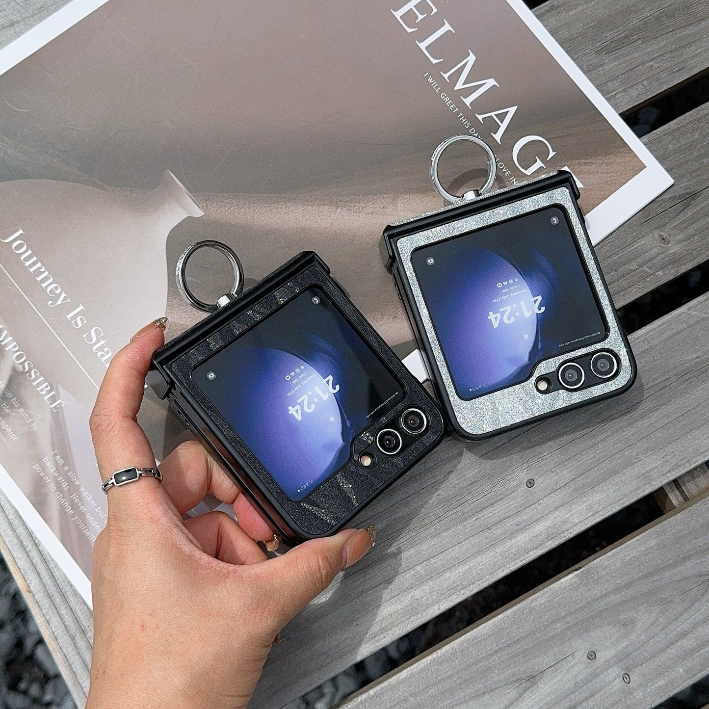 For Samsung Galaxy Z Flip6 5G Feather Pattern PU Leather Coated PC Phone Cover with Ring Kickstand - Black