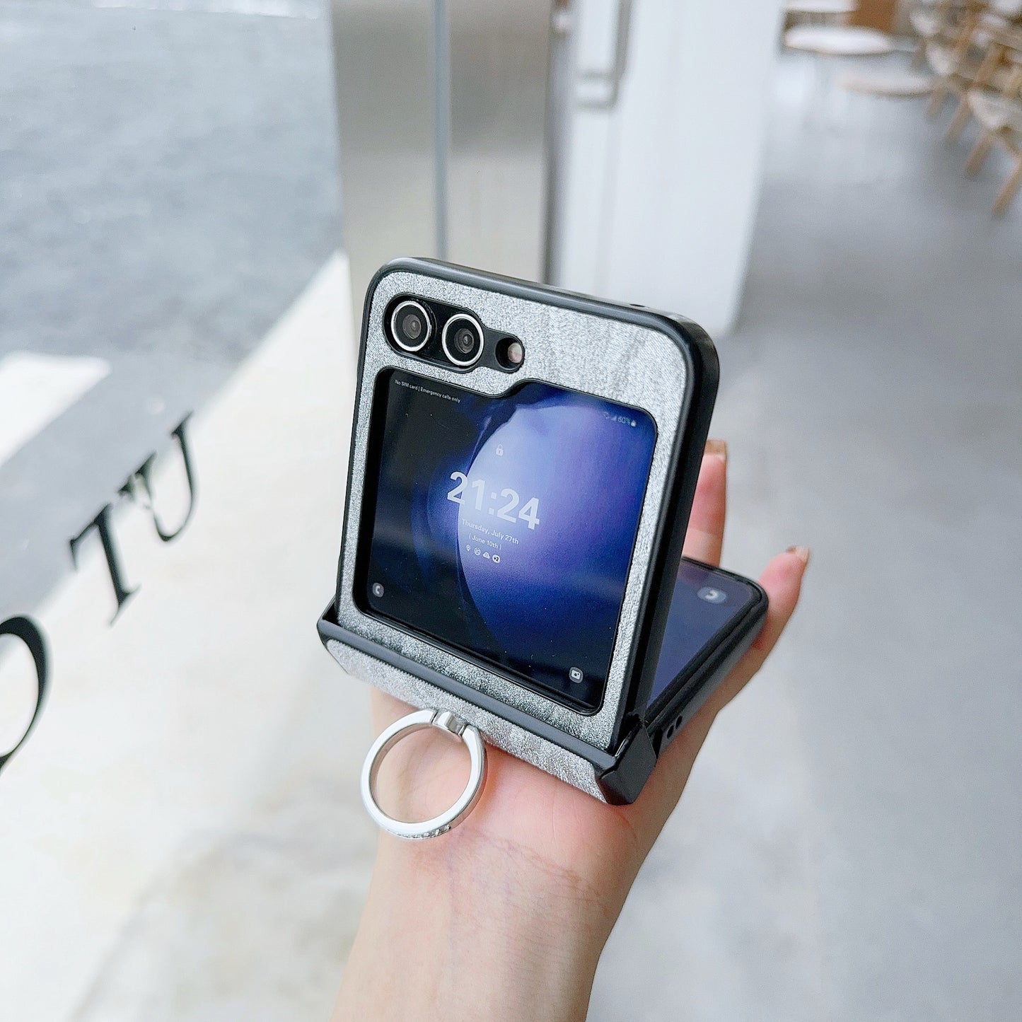 For Samsung Galaxy Z Flip6 5G Feather Pattern PU Leather Coated PC Phone Cover with Ring Kickstand - Silver