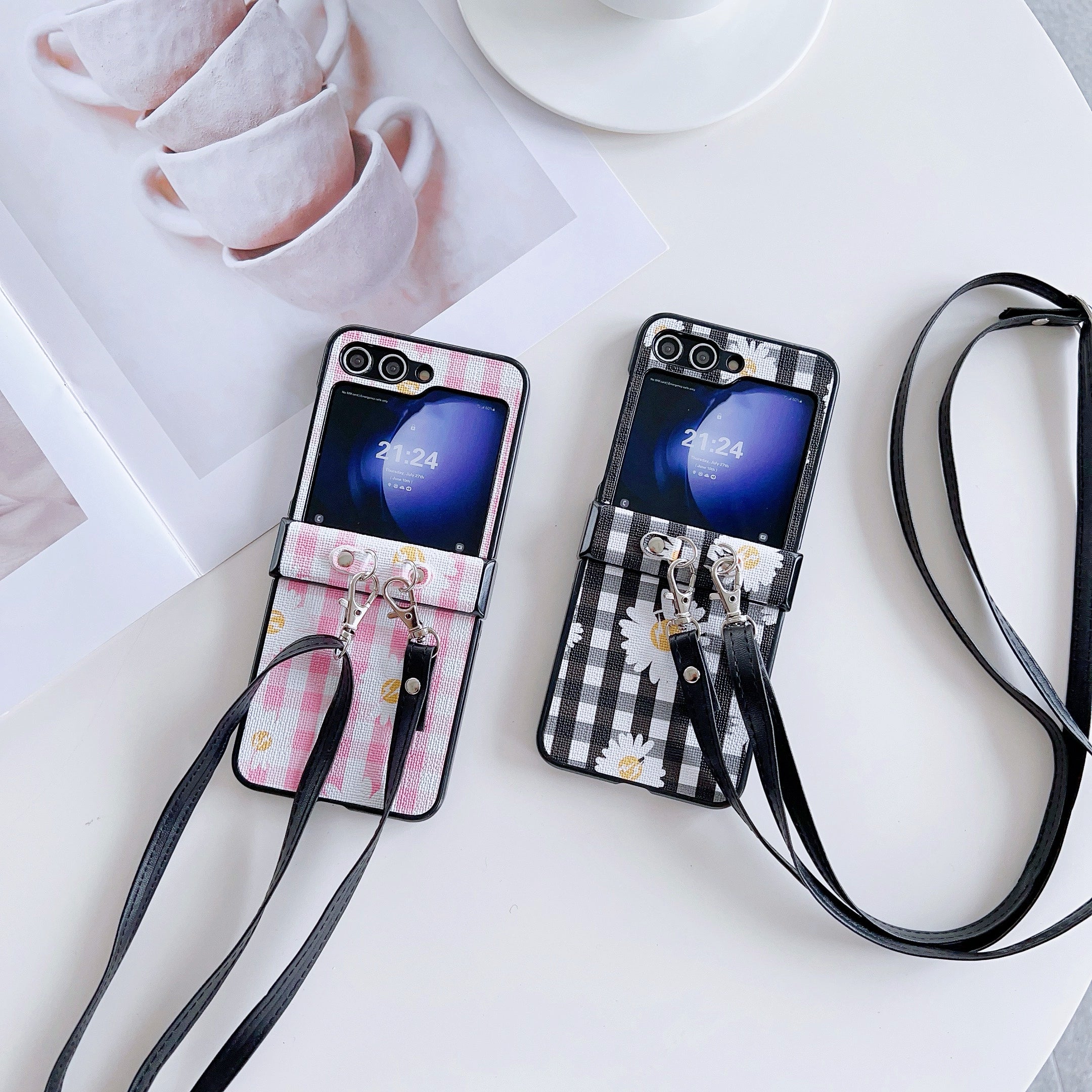 For Samsung Galaxy Z Flip6 5G Flower and Grids Pattern PU Leather Coated PC Phone Cover with Crossbody Strap - Black+White