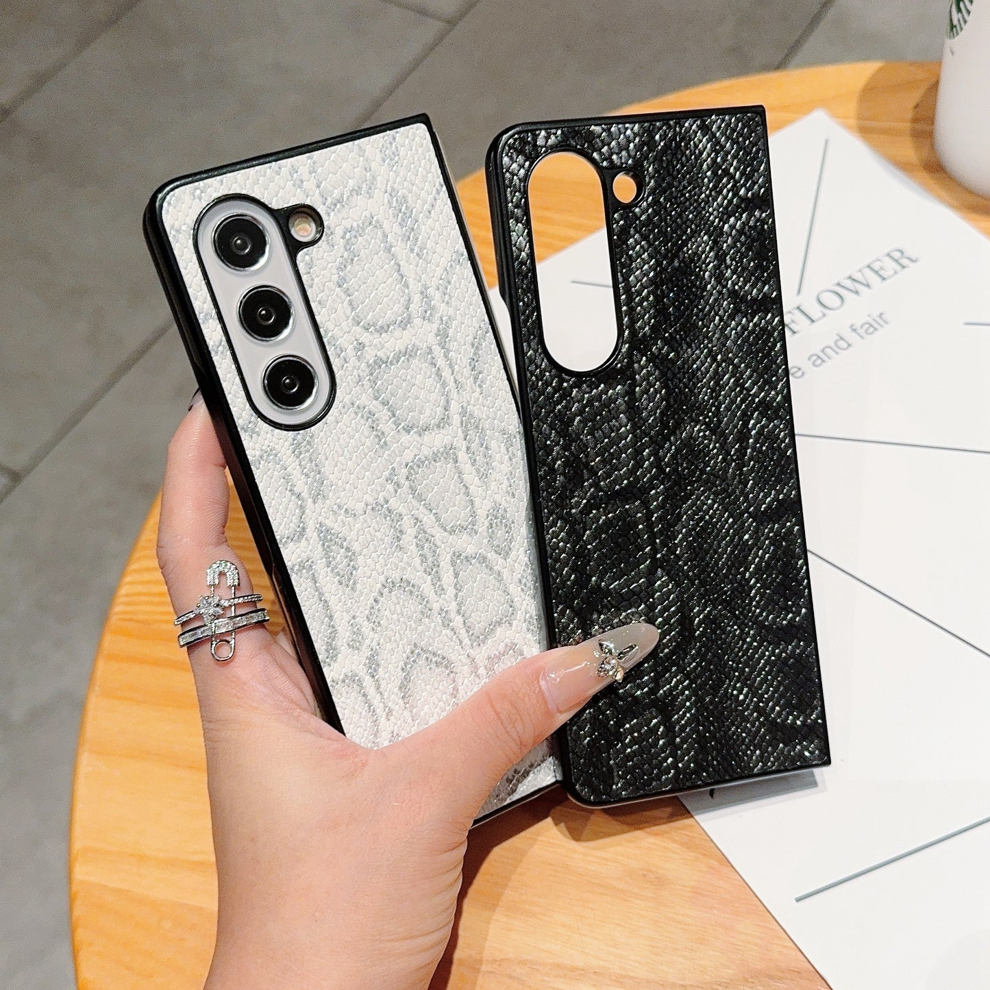 For Samsung Galaxy Z Fold6 5G Case Snake Texture PU Leather Coated PC Phone Cover - Black