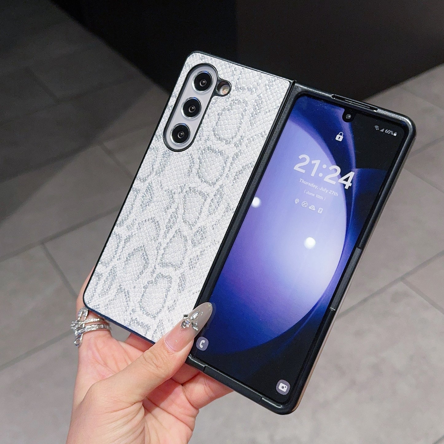 For Samsung Galaxy Z Fold6 5G Case Snake Texture PU Leather Coated PC Phone Cover - White