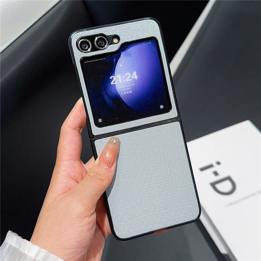 For Samsung Galaxy Z Flip7 FE 5G / Z Flip6 5G Case Two-Piece Leather + PC Phone Cover Pearl Cross Pattern - Grey