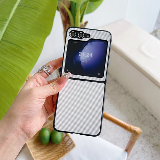 For Samsung Galaxy Z Flip6 5G Case Leather + PC Phone Cover Two-Piece Design Toothpick Pattern - White