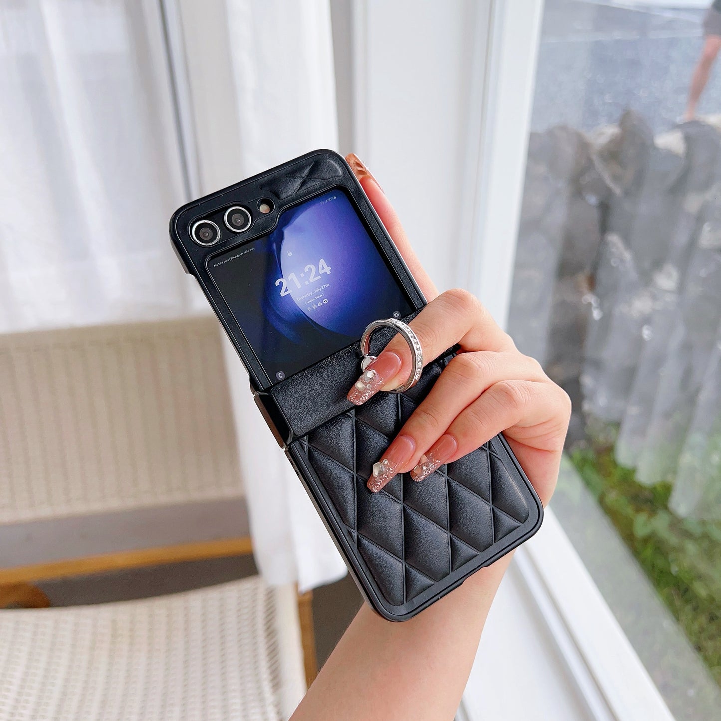 For Samsung Galaxy Z Flip6 5G Case Hinge Protection Leather Coated Phone Cover Rhombus Pattern, Ring Holder - Black