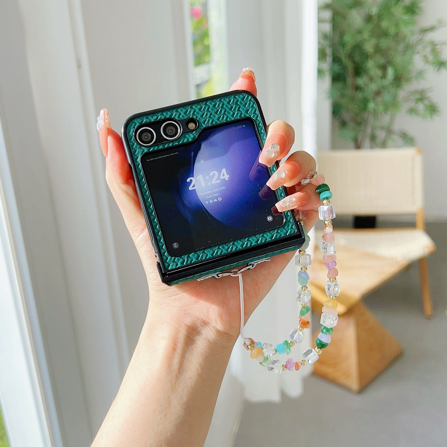 For Samsung Galaxy Z Flip6 5G Case with Beads Bracelet Leather Coated Phone Cover Straw Mat Texture - Green