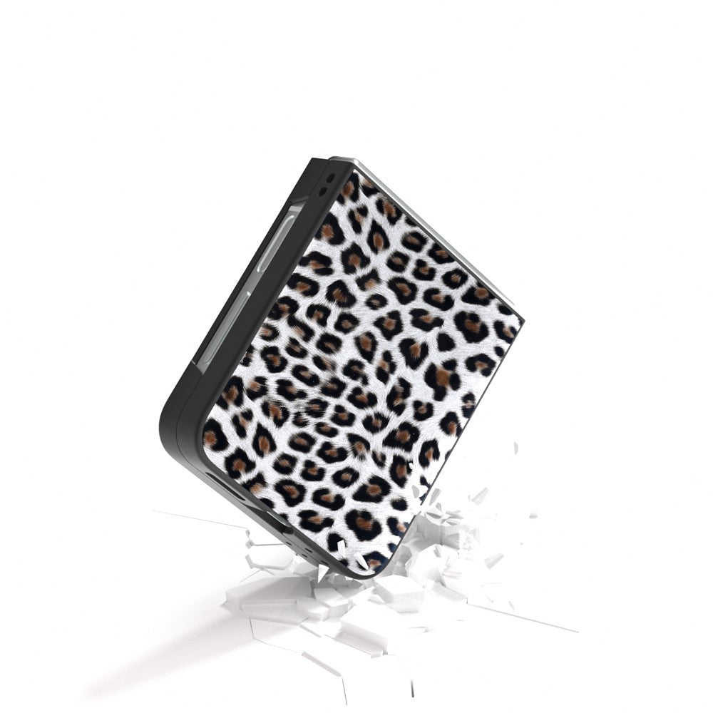 For Samsung Galaxy Z Flip7 FE 5G / Z Flip6 5G Case Black Edge PU+PC Leopard Pattern Phone Cover - Silver