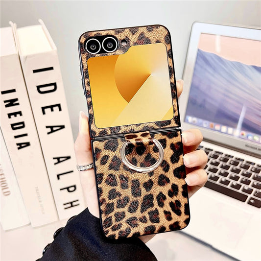 For Samsung Galaxy Z Flip7 FE 5G / Z Flip6 5G Case Ring Holder Hard PC Protective Phone Cover - Leopard Print