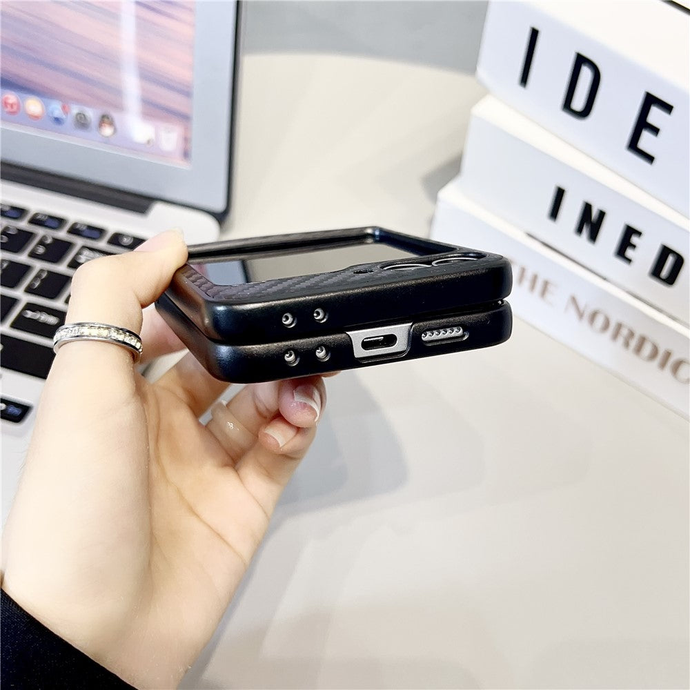 For Samsung Galaxy Z Flip7 FE 5G / Z Flip6 5G Case Ring Holder Hard PC Protective Phone Cover - Carbon Fiber Texture