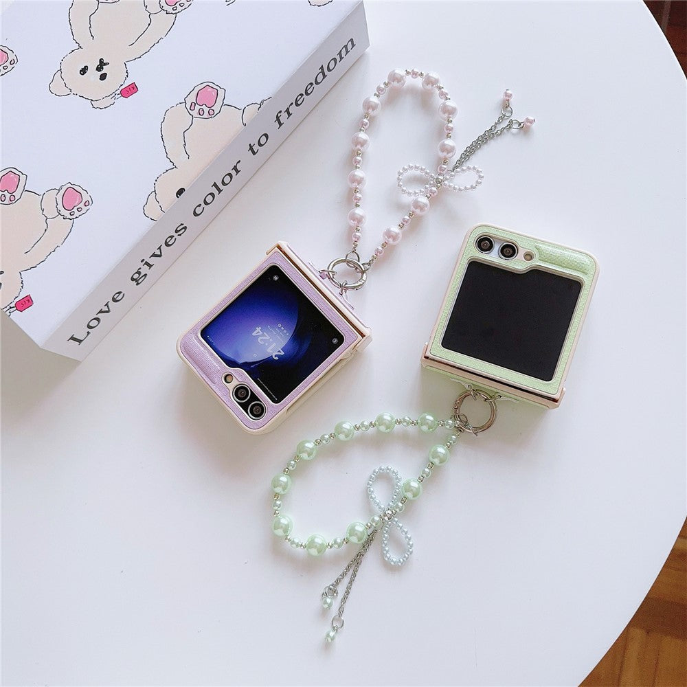 For Samsung Galaxy Z Flip7 FE 5G / Z Flip6 5G Case Hinge Protection Leather+PC Phone Cover with Beaded Phone Charm - Green